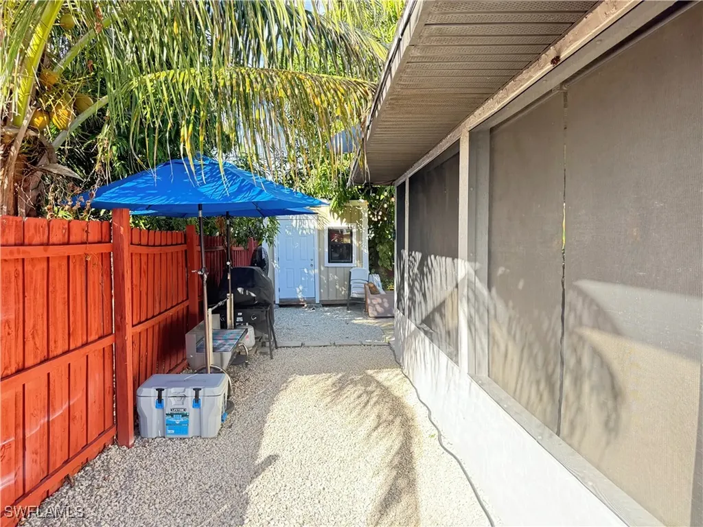4207 Cindy Avenue Naples FL 34112