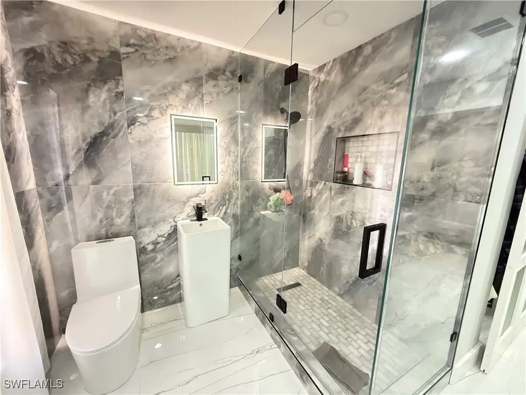 4207 Cindy Avenue Naples FL 34112