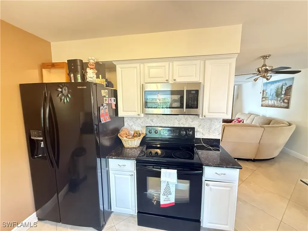 4207 Cindy Avenue Naples FL 34112