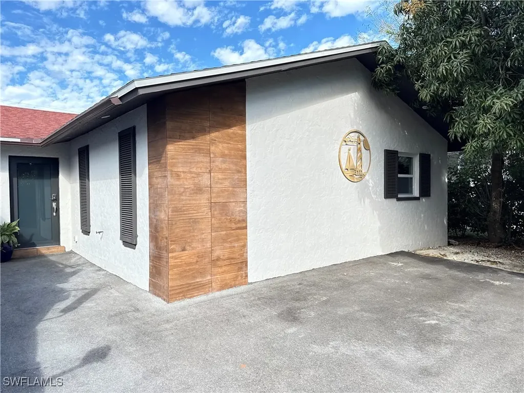 4207 Cindy Avenue Naples FL 34112