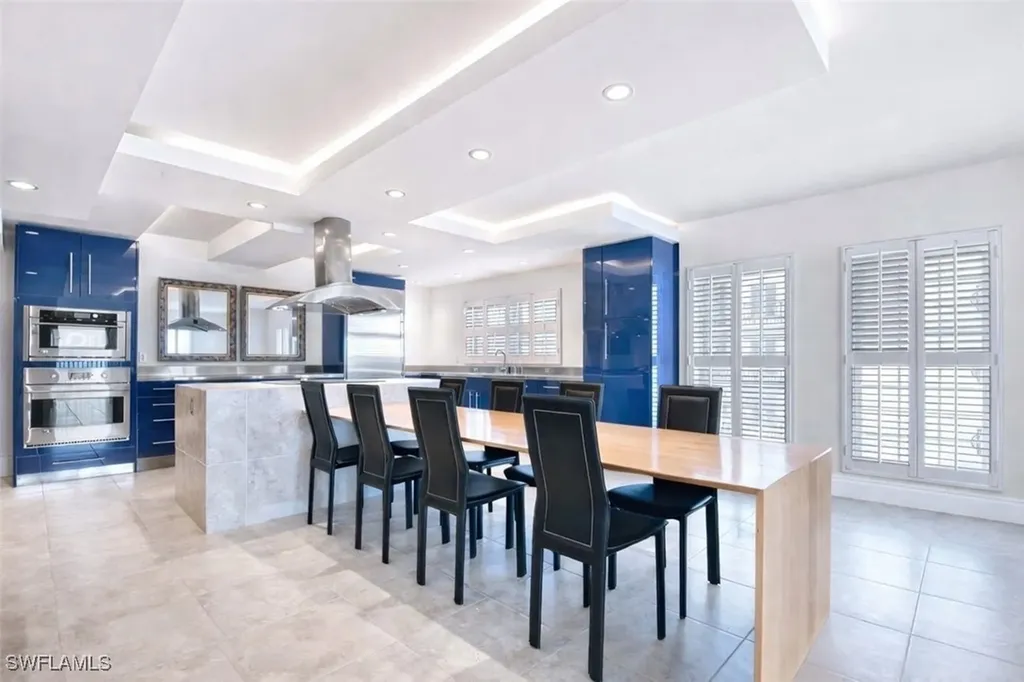 1255 Gulf Shore Boulevard N Naples FL 34102