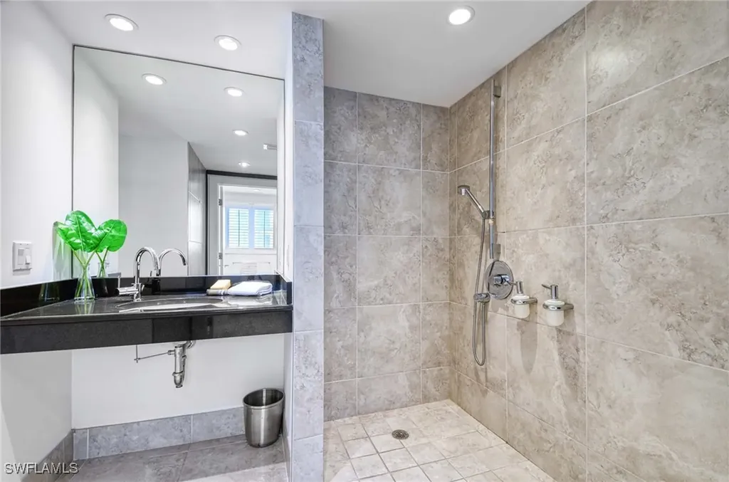 1255 Gulf Shore Boulevard N Naples FL 34102