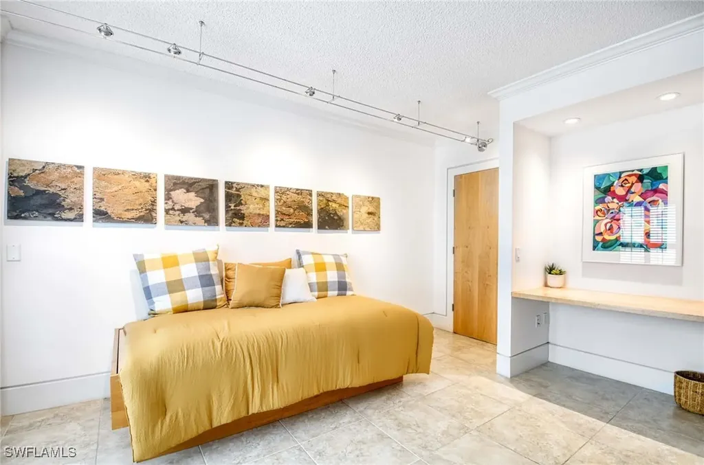 1255 Gulf Shore Boulevard N Naples FL 34102