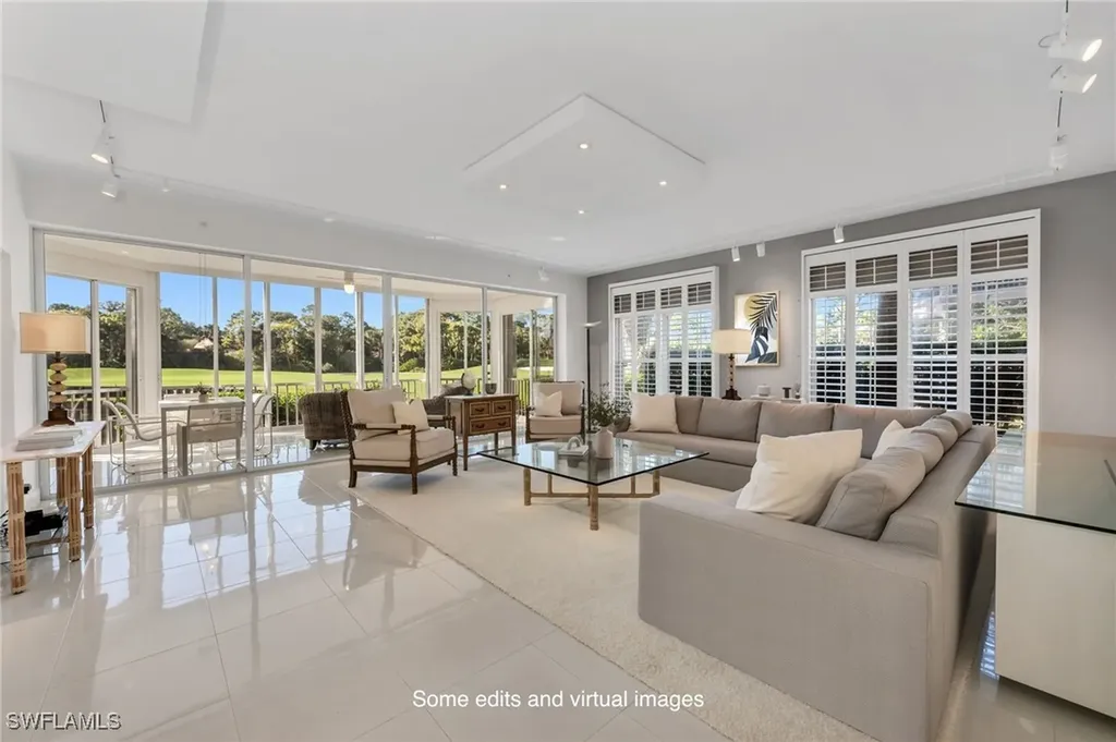 Bonita Springs FL, 26310 Devonshire Court, Unit 103