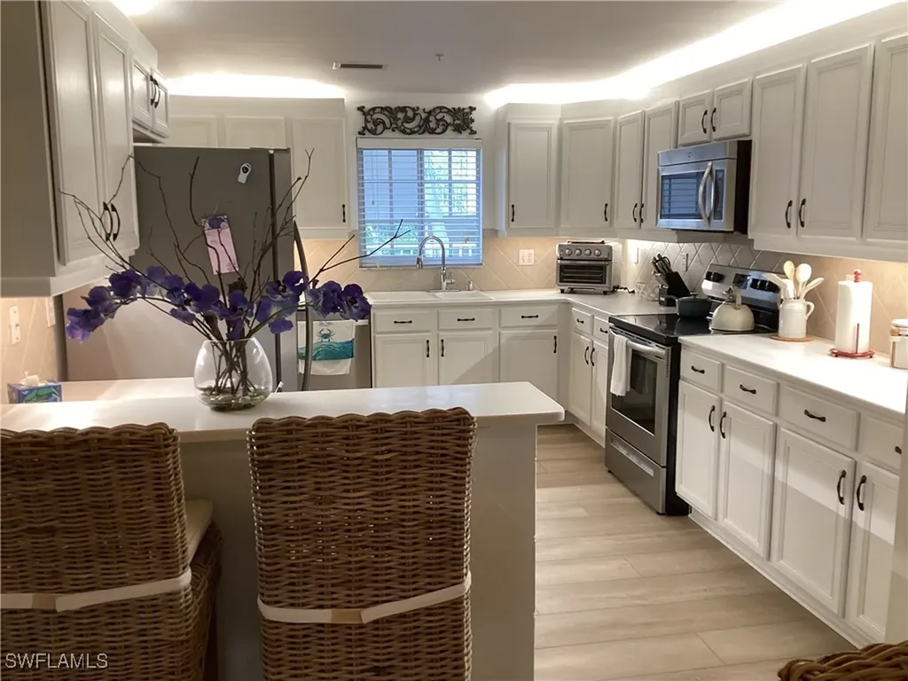 782 Eagle Creek Drive Naples FL 34113