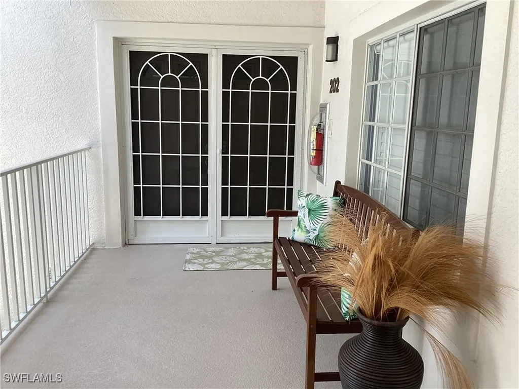 782 Eagle Creek Drive Naples FL 34113