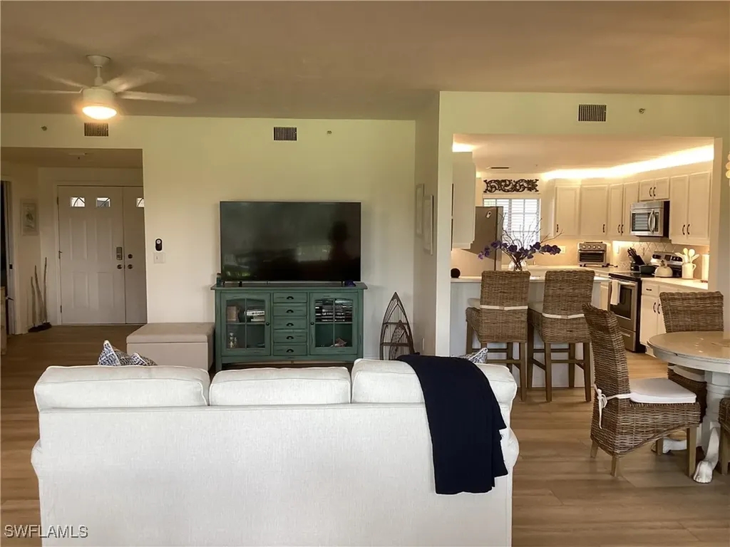782 Eagle Creek Drive Naples FL 34113