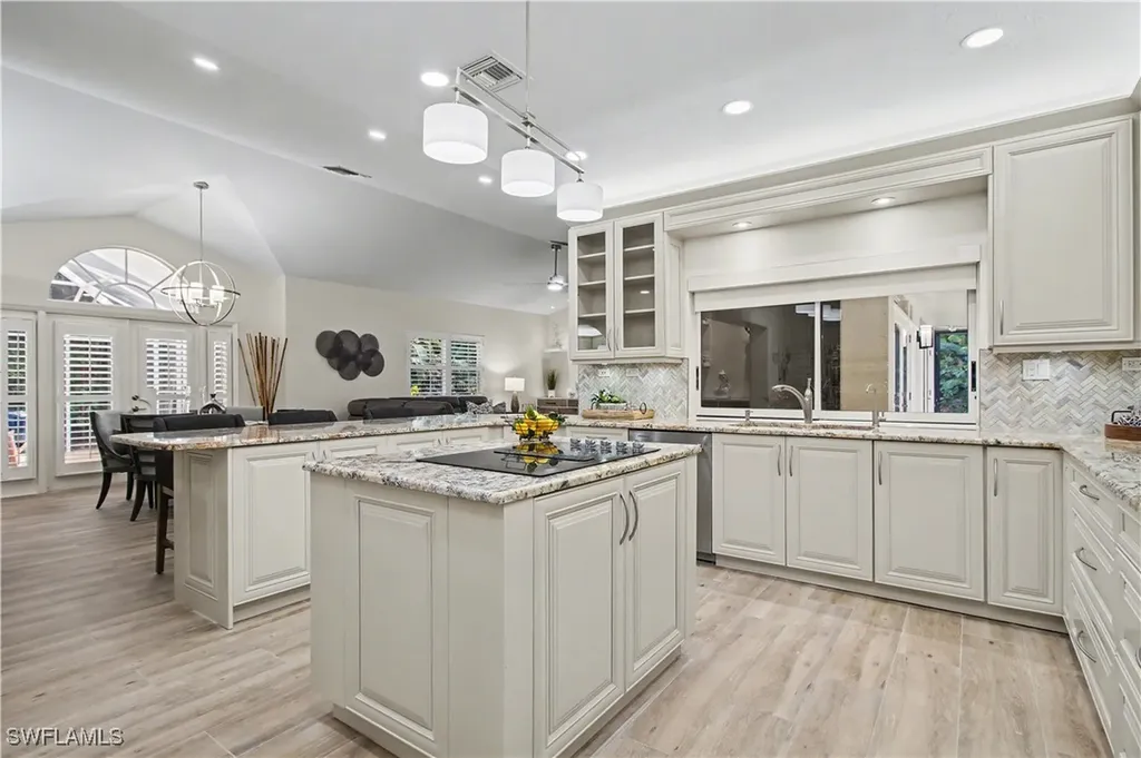 5186 Tallowood Way Naples FL 34116