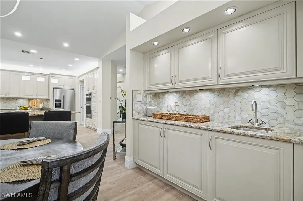 5186 Tallowood Way Naples FL 34116