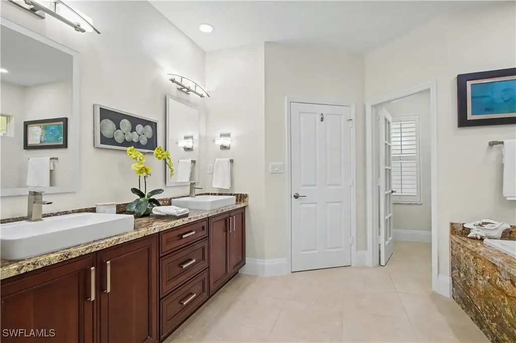 5186 Tallowood Way Naples FL 34116