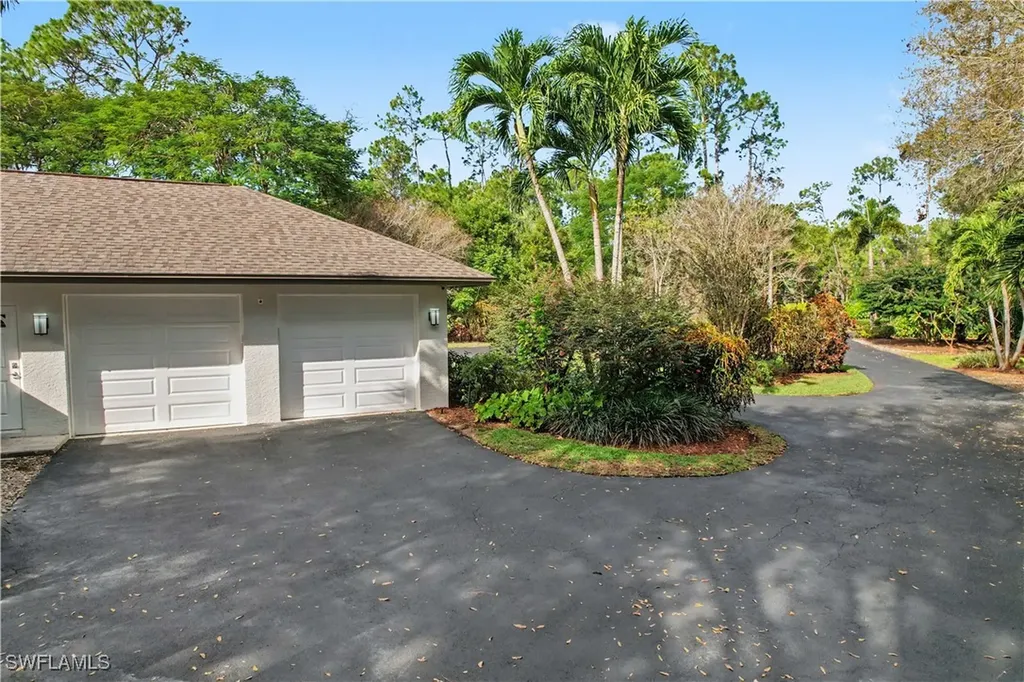 5186 Tallowood Way Naples FL 34116