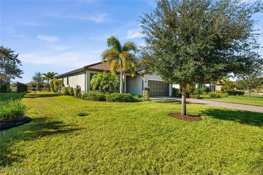 3421 Hampton Boulevard Alva FL 33920