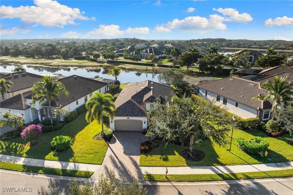 12518 Fenhurst Way Naples FL 34120