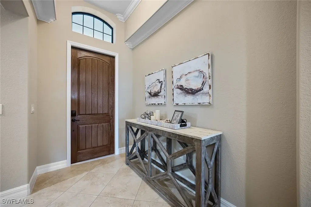 12518 Fenhurst Way Naples FL 34120