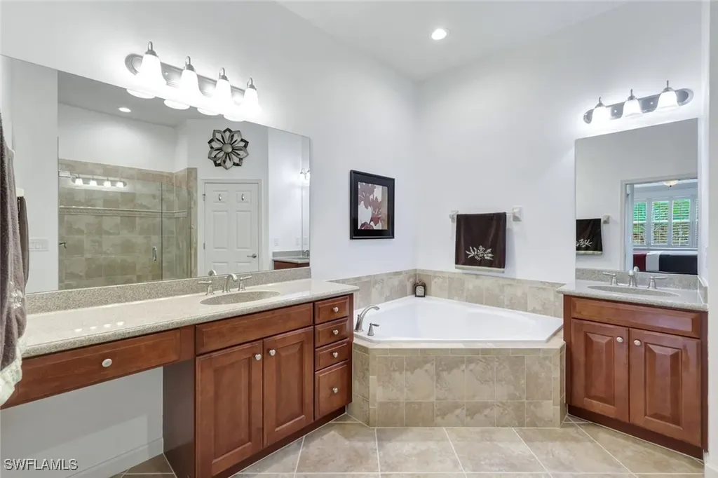 9508 Ironstone Terrace Naples FL 34120