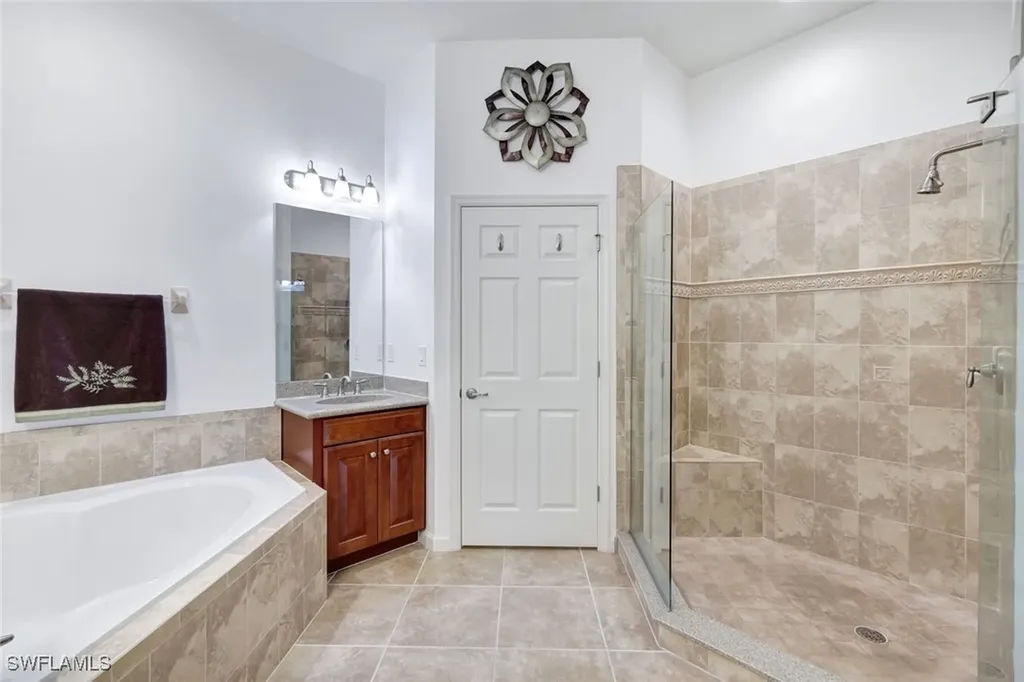 9508 Ironstone Terrace Naples FL 34120