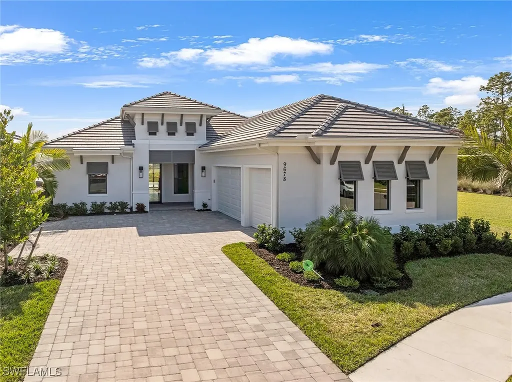 9678 Moonflower Court Naples FL 34114