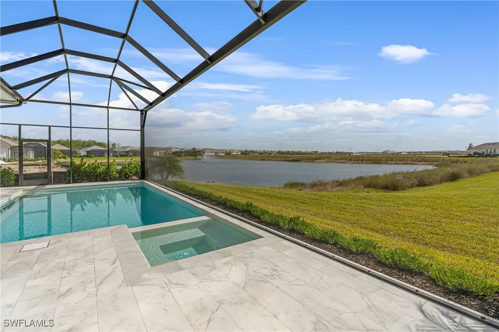 9678 Moonflower Court Naples FL 34114