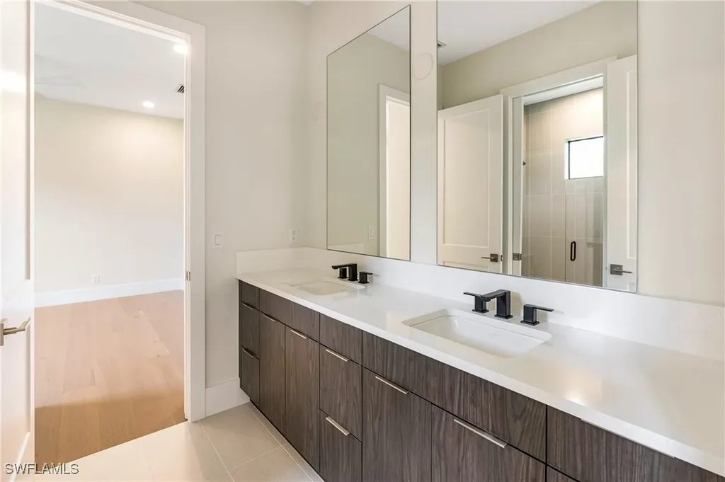 9678 Moonflower Court Naples FL 34114