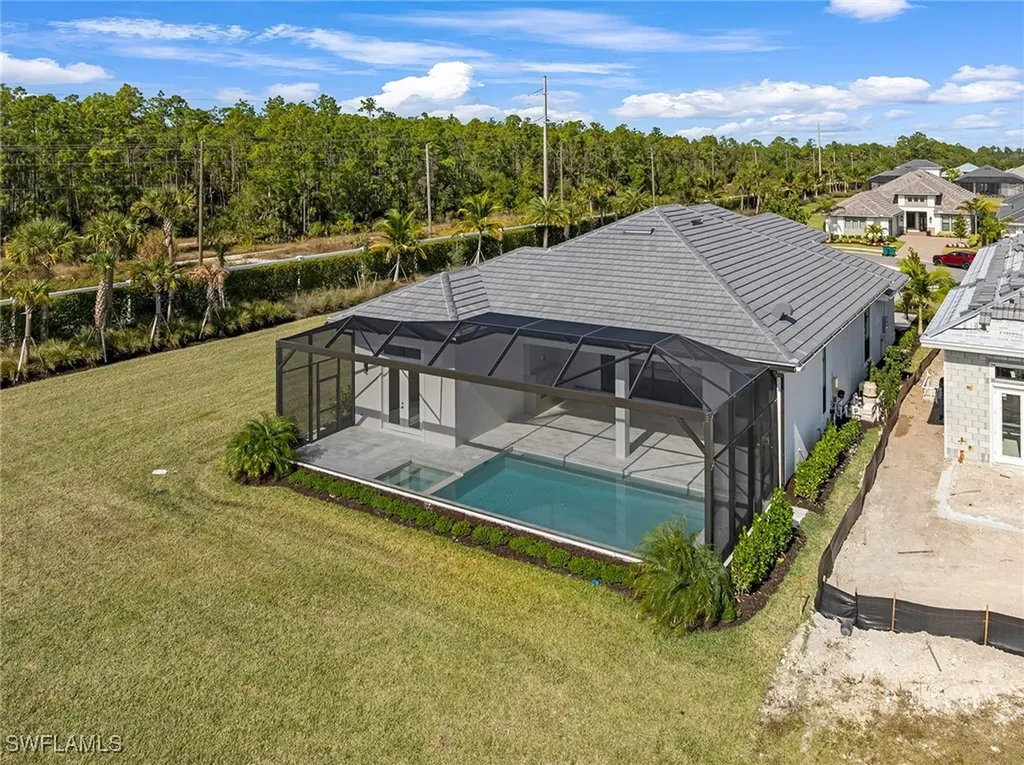 9678 Moonflower Court Naples FL 34114
