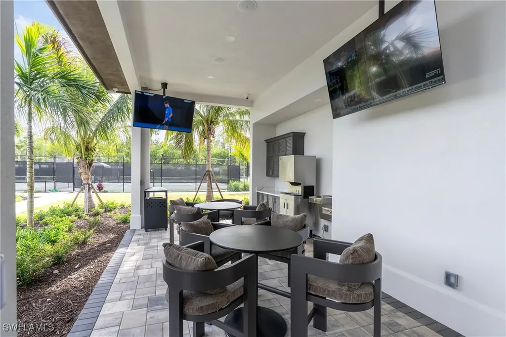 9678 Moonflower Court Naples FL 34114