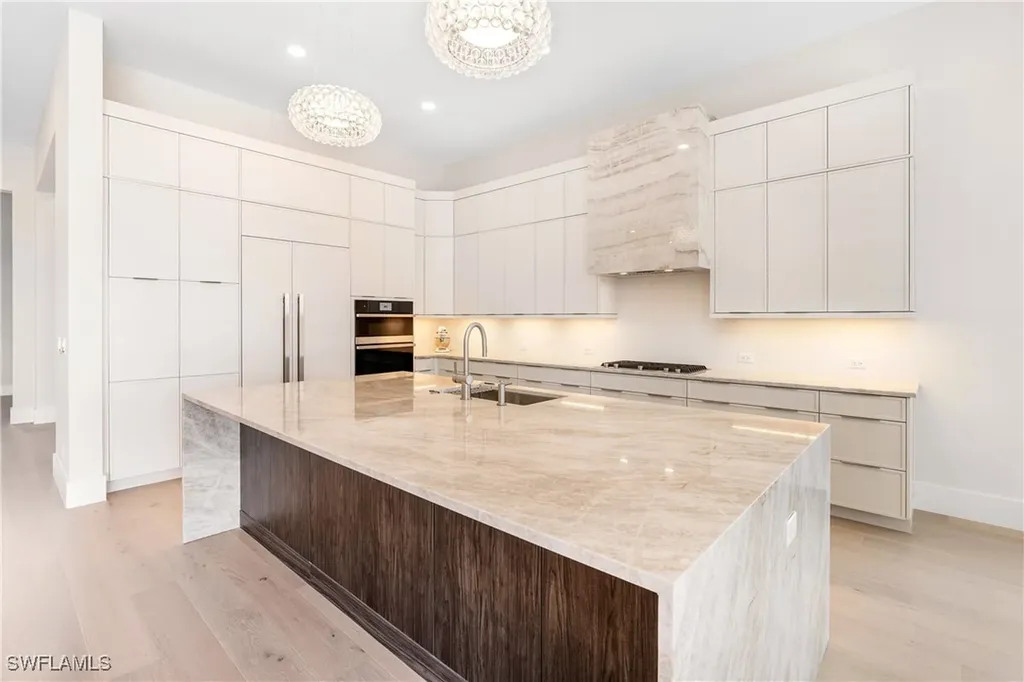 9678 Moonflower Court Naples FL 34114