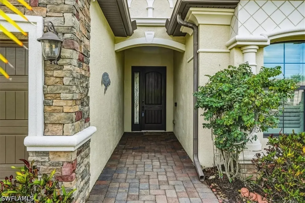 28564 Longford Court Bonita Springs FL 34135