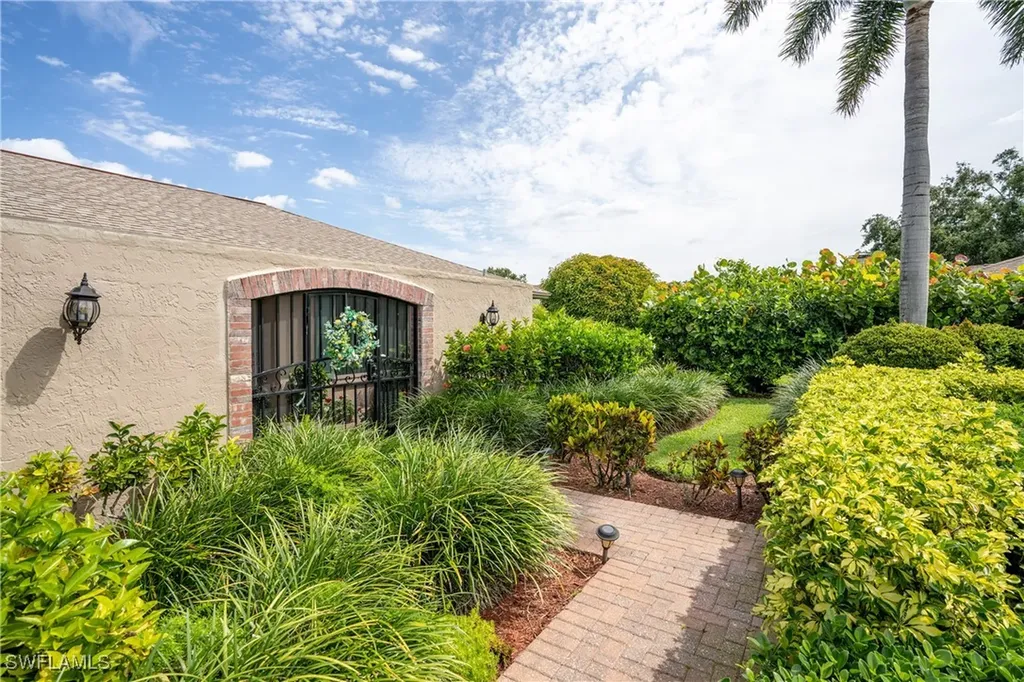 108 Payne Court Naples FL 34112