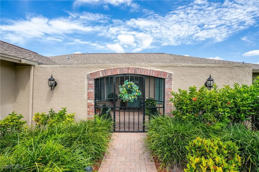 108 Payne Court Naples FL 34112