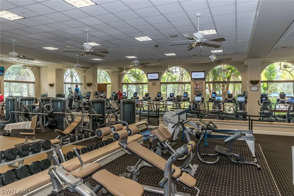4685 Hawks Nest Way Naples FL 34114