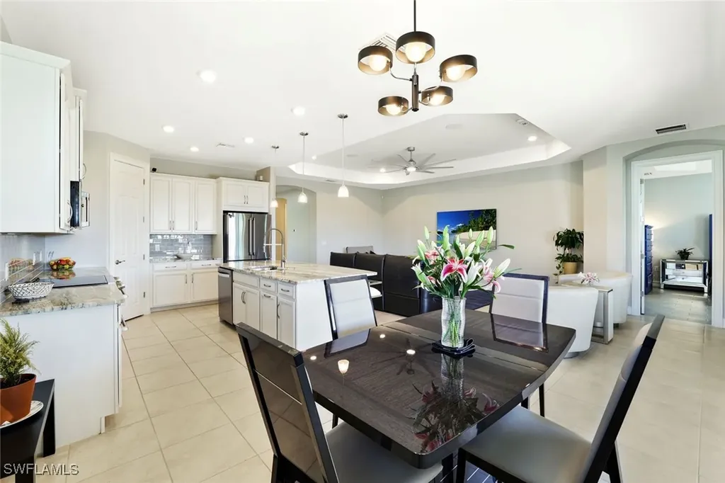 18680 Ensenada Drive Naples FL 34114