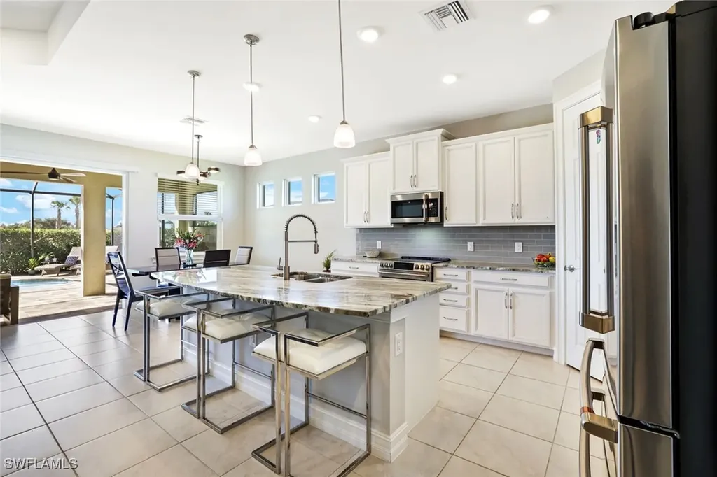 18680 Ensenada Drive Naples FL 34114