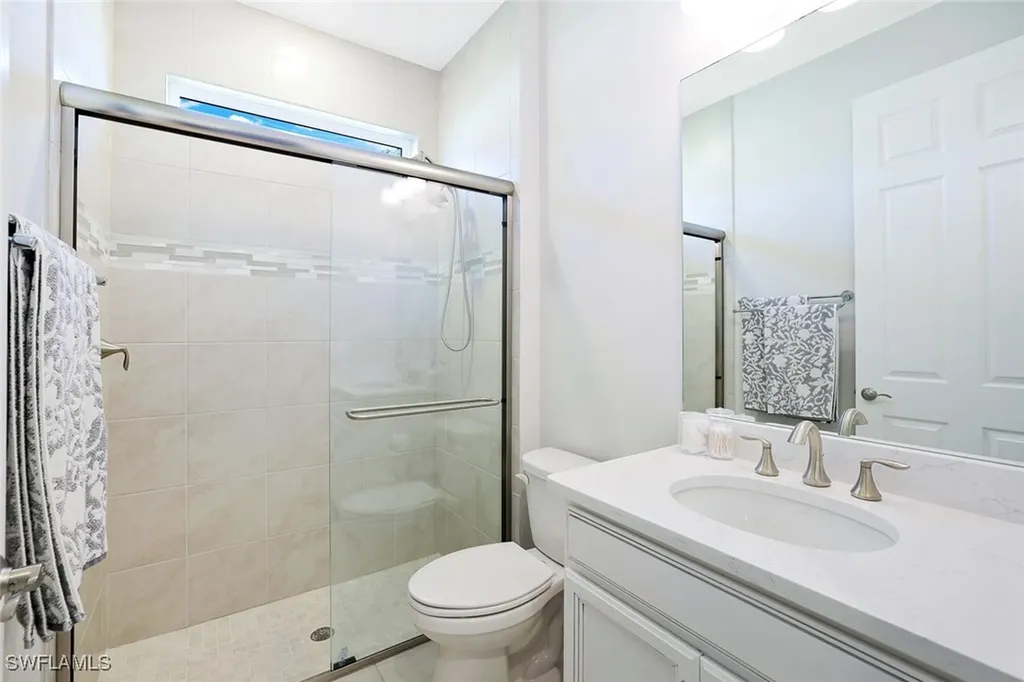 18680 Ensenada Drive Naples FL 34114