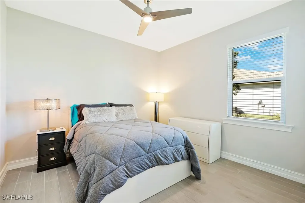 18680 Ensenada Drive Naples FL 34114