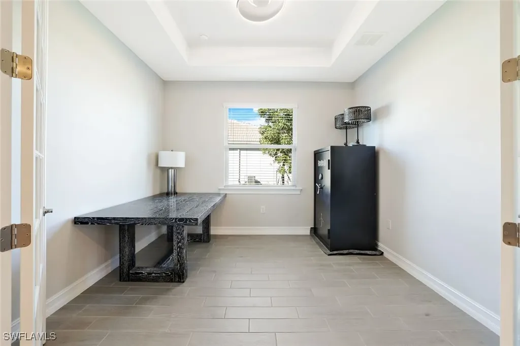 18680 Ensenada Drive Naples FL 34114