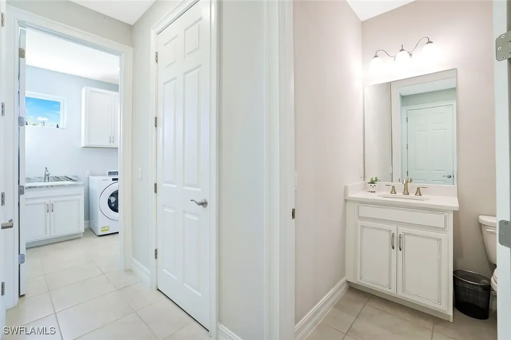 18680 Ensenada Drive Naples FL 34114