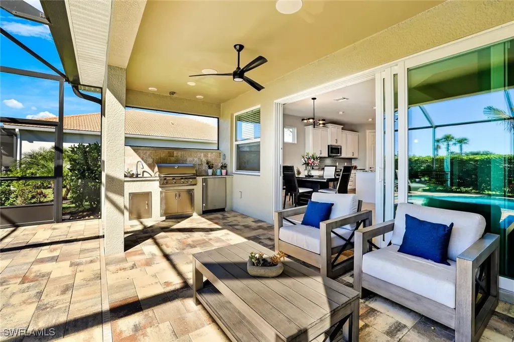 18680 Ensenada Drive Naples FL 34114