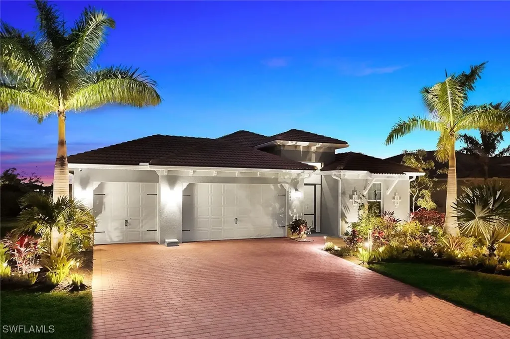 18680 Ensenada Drive Naples FL 34114