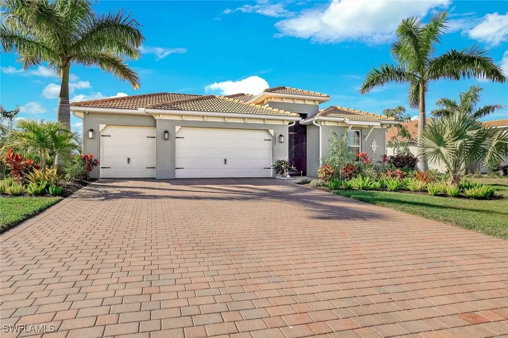 18680 Ensenada Drive Naples FL 34114