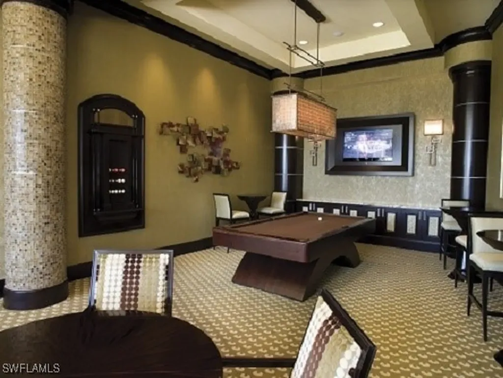 1050 Borghese Lane Naples FL 34114