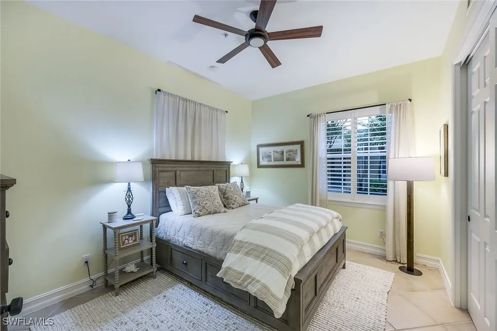 2855 Tiburon Boulevard E Naples FL 34109