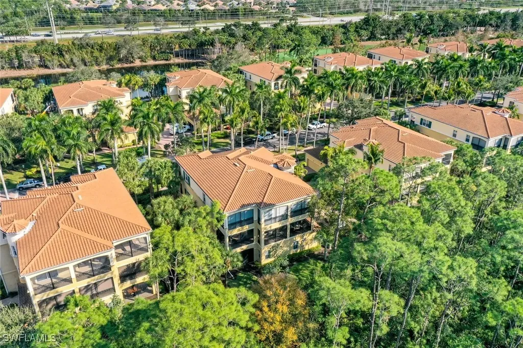 2855 Tiburon Boulevard E Naples FL 34109