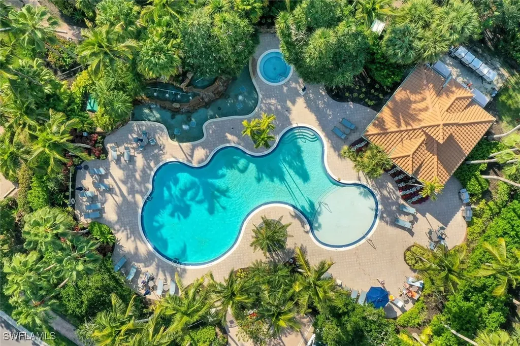 2855 Tiburon Boulevard E Naples FL 34109