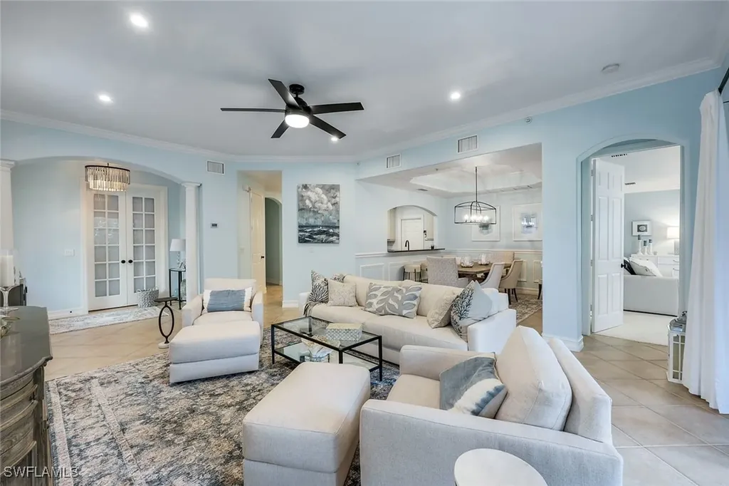 2855 Tiburon Boulevard E Naples FL 34109