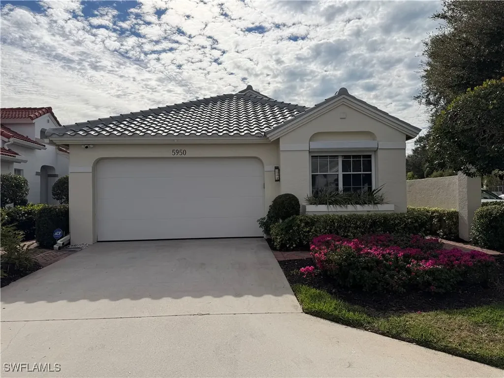 5950 Almaden Drive Naples FL 34119