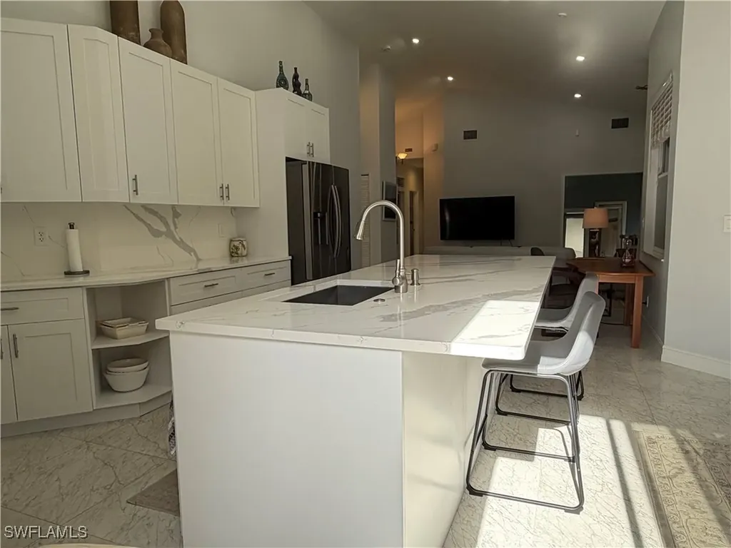 5950 Almaden Drive Naples FL 34119