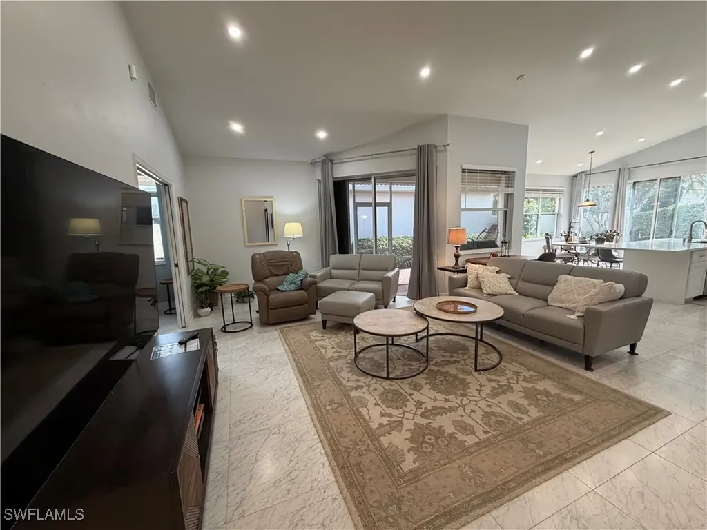 5950 Almaden Drive Naples FL 34119
