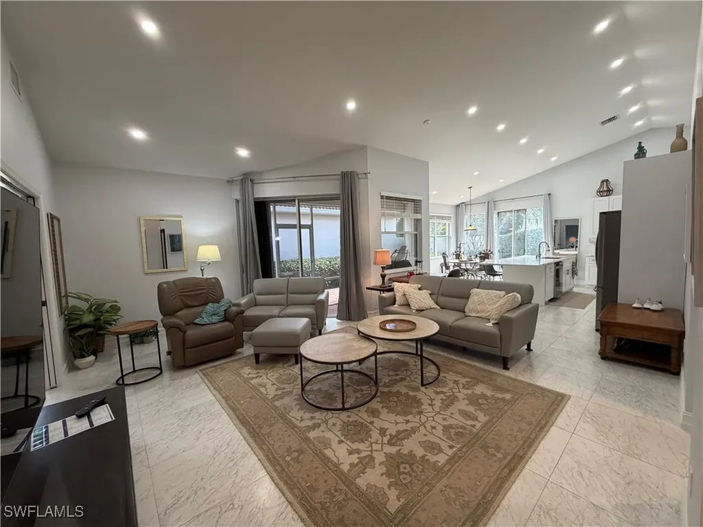 5950 Almaden Drive Naples FL 34119