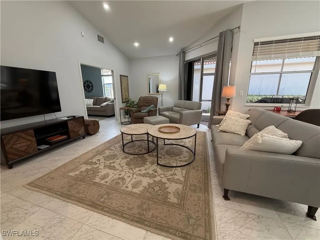 5950 Almaden Drive Naples FL 34119