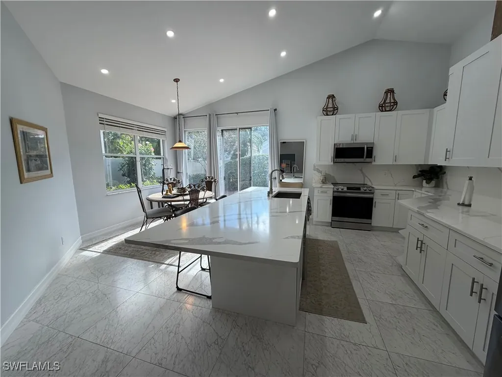 5950 Almaden Drive Naples FL 34119